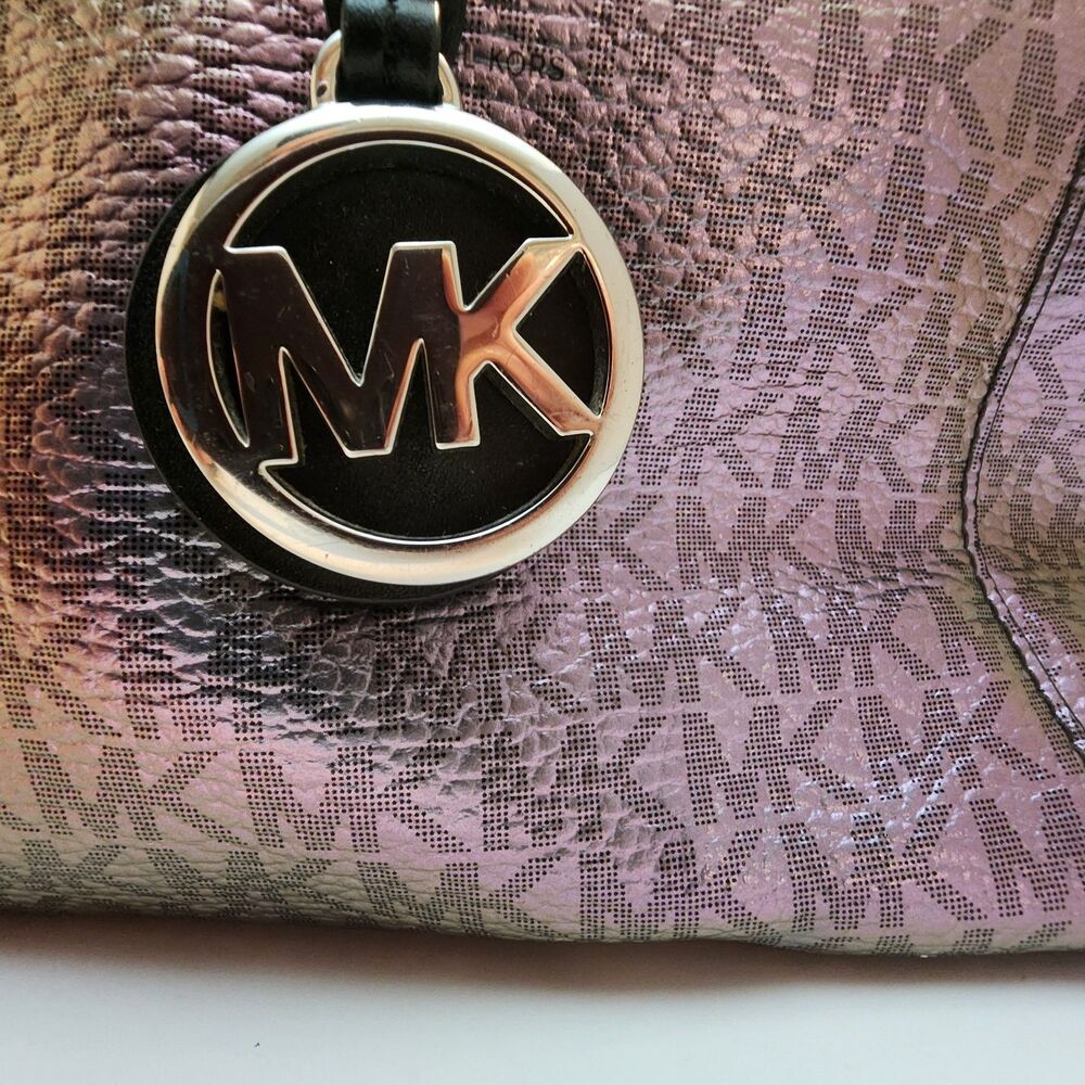 MICHAEL KORS VOYAGER TOTE HANDBAG-IRIDESCENT METALLIC HOLOGRAPHIC - Picture 4 of 16